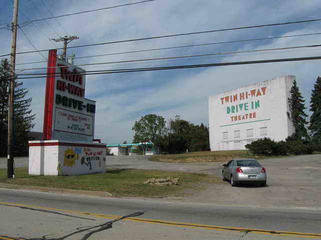 Twin Hi-Way Drive-In - 2013 Photo (newer photo)